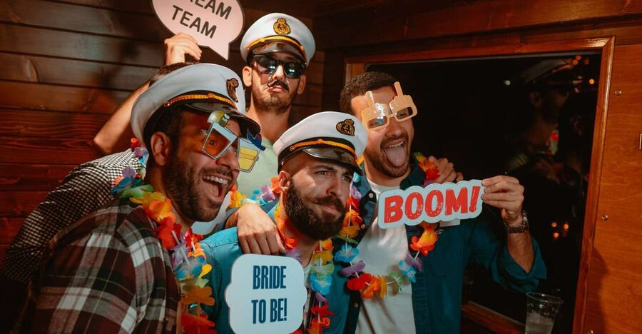 Wroclaw: Oder River Boat Party with Unlimited Drinks - Value at $69 per person
