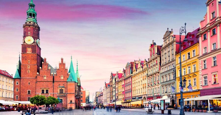 Wroclaw: Private Old Town Guided Walking Tour (2 hours) - The Market Square and the Old Town Hall