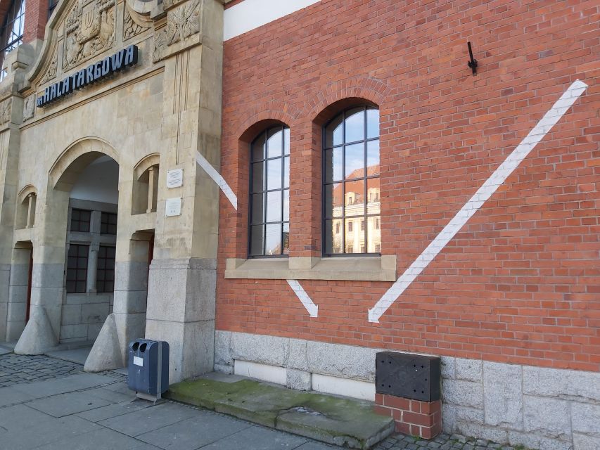 Wroclaw: Third Reich and World War Two Historical Tour - Memorials, churches, and the voices of a divided era