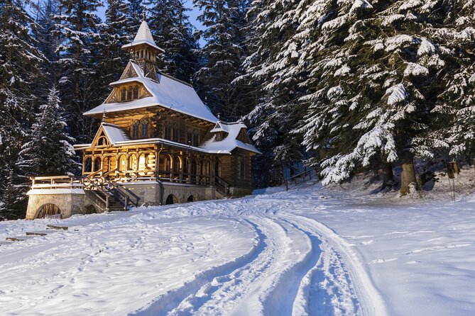Zakopane & Gubalowka Funicular - Private Winter Tour from Krakow - Jaszczurówka and its wooden church