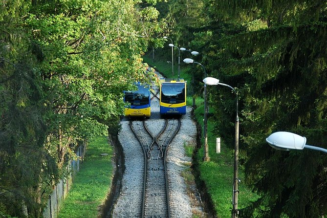 Zakopane Guied Tour: Cable Car, Local Spirits & Thermal Baths - Krupówki Street and your lunch break