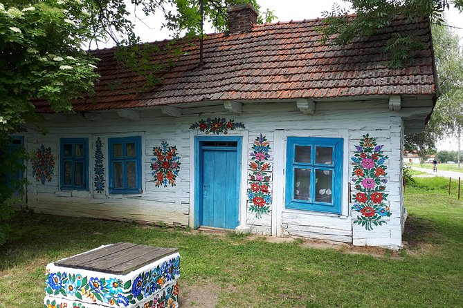 Zalipie Private Tour from Krakow The Painted Village - Walking through Zalipie’s painted village